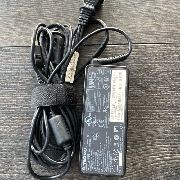 Lenovo Think Pad Ultra Dock and Lenovo USB AC Adapter - Picture 2 of 4